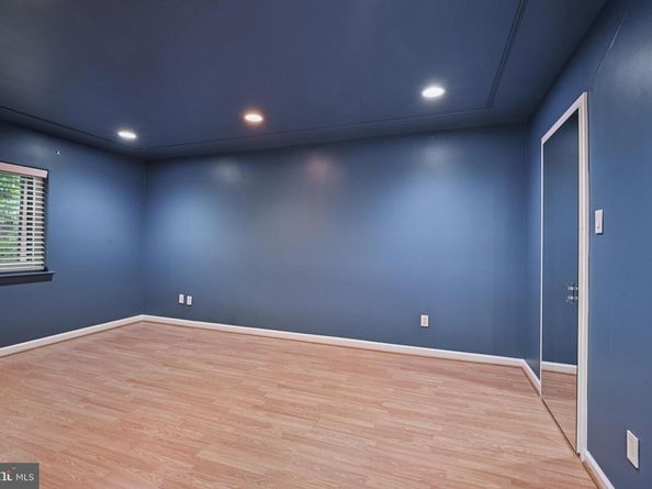 53304 Delaire Landing Road 304, Philadelphia PA 19114