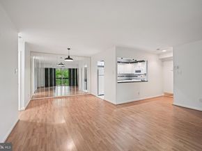 53304 Delaire Landing Road 304, Philadelphia PA 19114