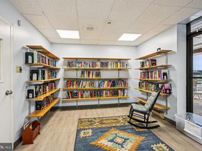 53304 Delaire Landing Road 304, Philadelphia PA 19114