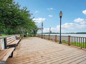 53304 Delaire Landing Road 304, Philadelphia PA 19114