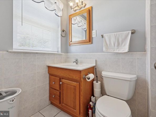 147 Watergate Drive, Upper Holland PA 19053