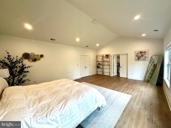 2033 Griffith Road, Falls Church VA 22043
