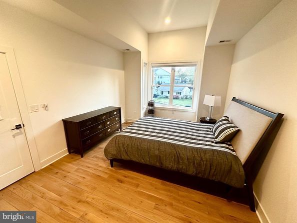 2033 Griffith Road, Falls Church VA 22043