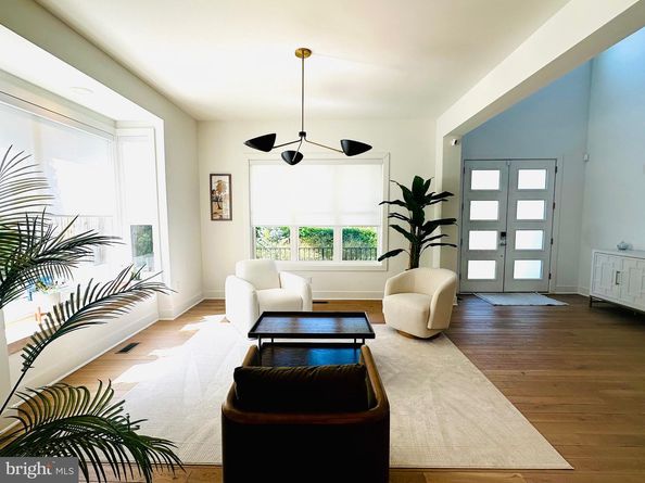 2033 Griffith Road, Falls Church VA 22043