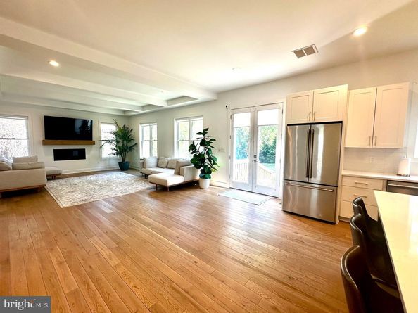 2033 Griffith Road, Falls Church VA 22043