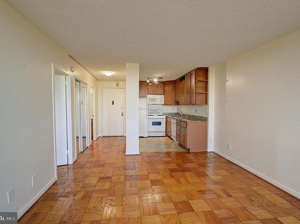 5225 Pooks Hill Road 1606N, Bethesda MD 20814