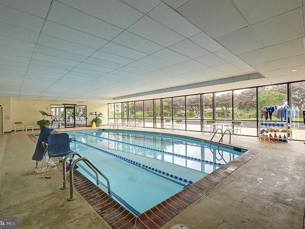 5225 Pooks Hill Road 1606N, Bethesda MD 20814