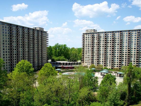 5225 Pooks Hill Road 1606N, Bethesda MD 20814