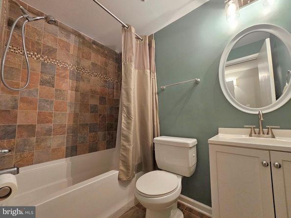 1074 Trevino Lane, Herndon VA 20170