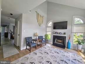 1074 Trevino Lane, Herndon VA 20170