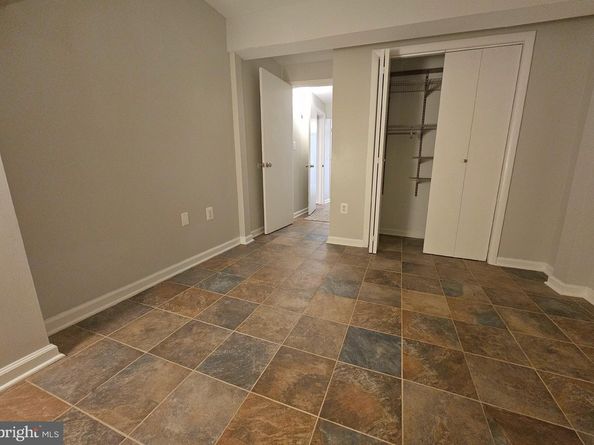 1074 Trevino Lane, Herndon VA 20170