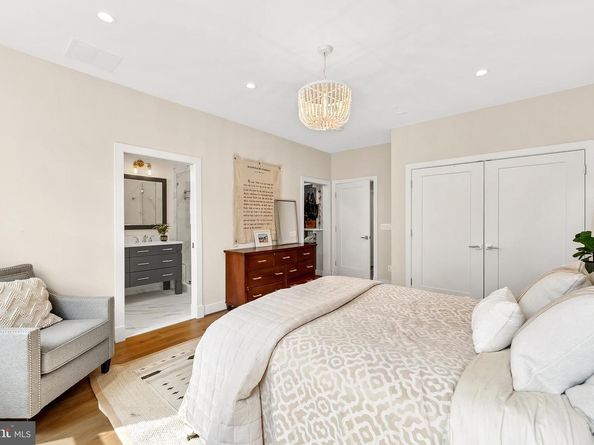 1117 E Abingdon Drive ELEVATOR, Alexandria VA 22314