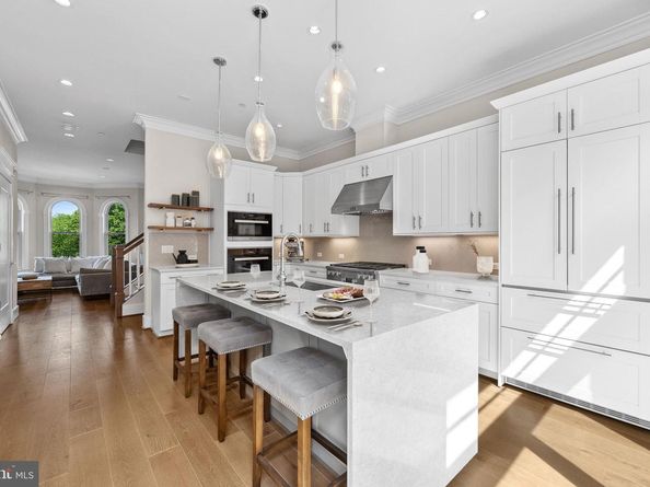 1117 E Abingdon Drive, Alexandria VA 22314