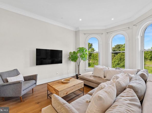 1117 E Abingdon Drive, Alexandria VA 22314