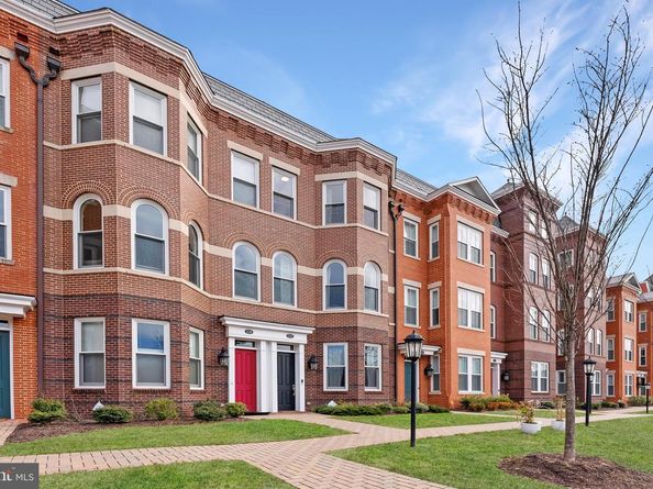 1117 E Abingdon Drive, Alexandria VA 22314