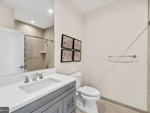 1117 E Abingdon Drive ELEVATOR, Alexandria VA 22314