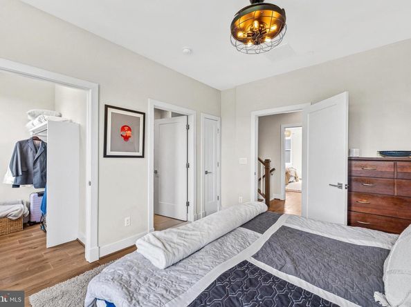 1117 E Abingdon Drive, Alexandria VA 22314