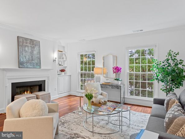 3275 Sutton Place NW B, Washington DC 20016