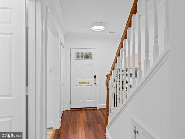 3275 Sutton Place NW B, Washington DC 20016