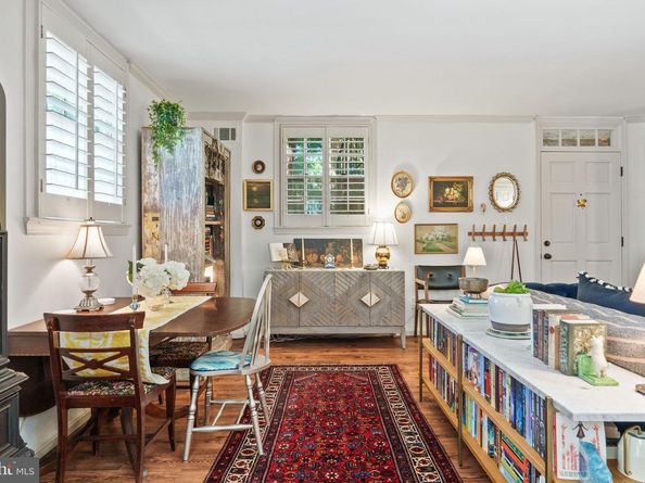 418 N Saint Asaph Street 1/2, Alexandria VA 22314