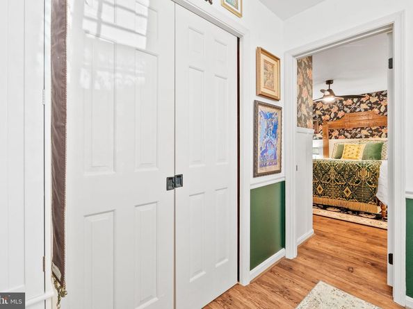 418 N Saint Asaph Street 1/2, Alexandria VA 22314