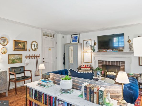 418 N Saint Asaph Street 1/2, Alexandria VA 22314