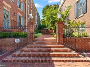 418 N Saint Asaph Street 1/2, Alexandria VA 22314
