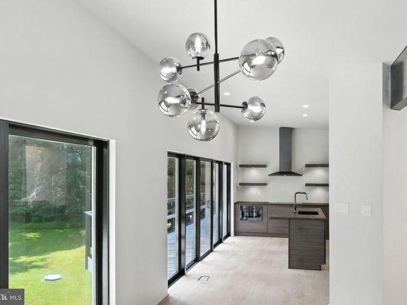 1013 Galium Court, Mclean VA 22102