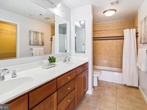 400 Massachusetts Avenue NW 1214, Washington DC 20001