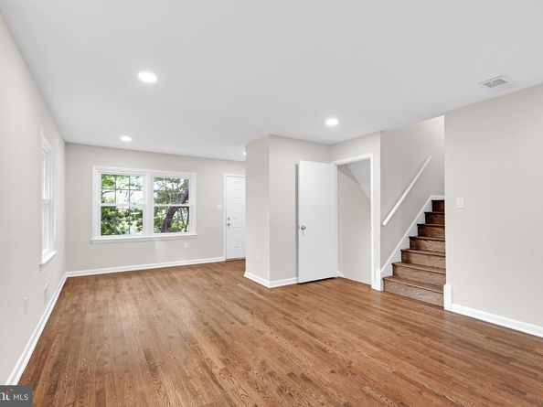 3009 S Hill St, Arlington VA 22202