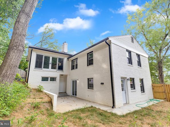 3009 S Hill St, Arlington VA 22202