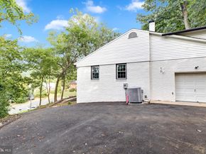 3009 S Hill St, Arlington VA 22202