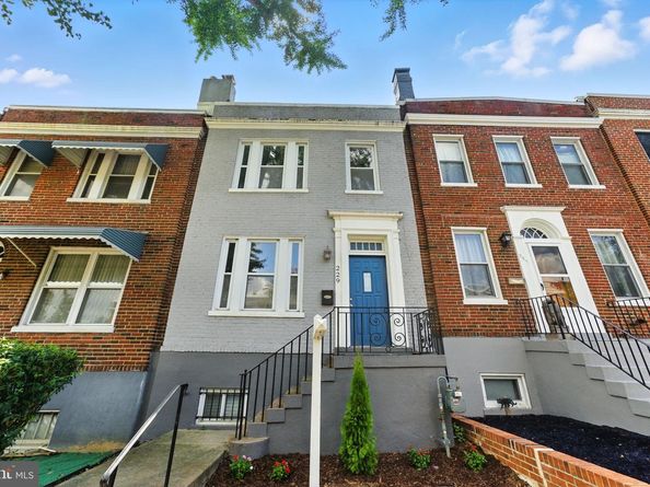 229 Ascot Place NE, Washington DC 20002