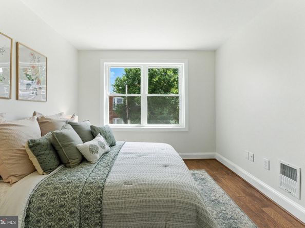 229 Ascot Place NE, Washington DC 20002
