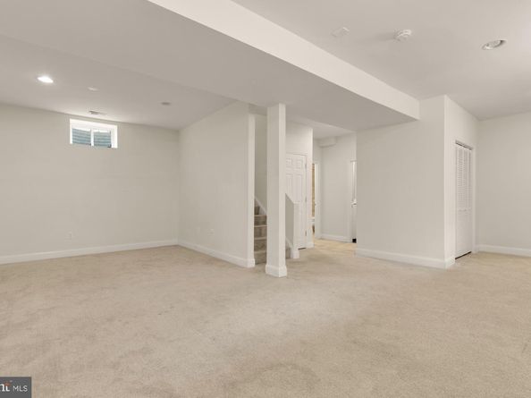 1725 Douglas Street NE, Washington DC 20018