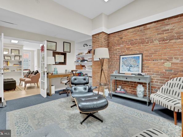 117 S Saint Asaph Street, Alexandria VA 22314