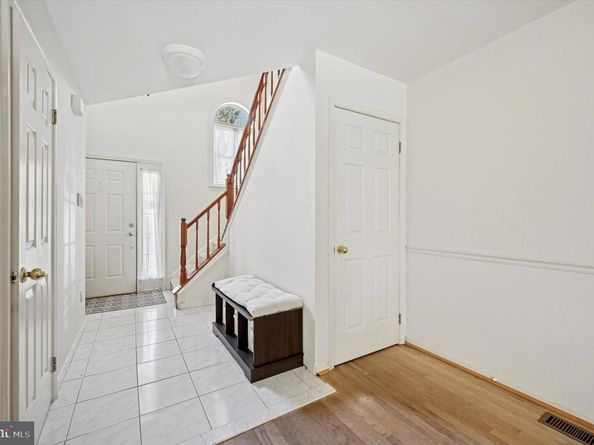 22 White Pine Court, Lafayette Hill PA 19444