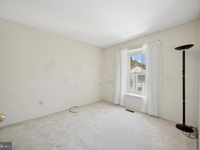 22 White Pine Court, Lafayette Hill PA 19444