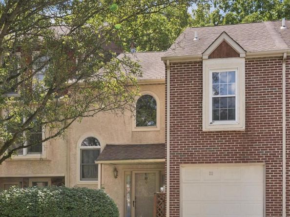 22 White Pine Court, Lafayette Hill PA 19444