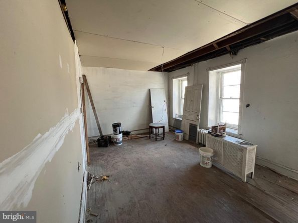 1426 W Rockland Street, Philadelphia PA 19141