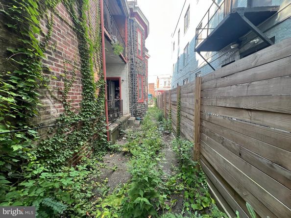 1426 W Rockland Street, Philadelphia PA 19141