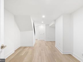 1002 S 25TH Street, Philadelphia PA 19146