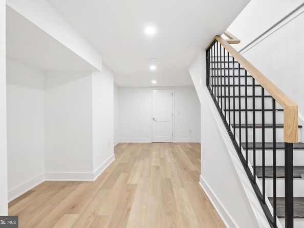 1002 S 25TH Street, Philadelphia PA 19146