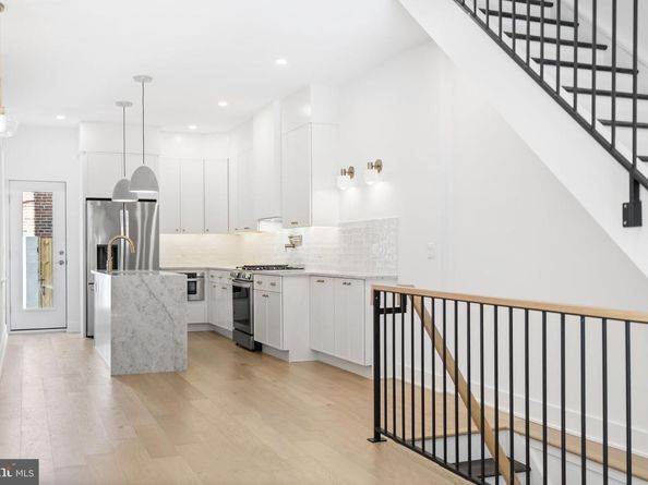 1002 S 25TH Street, Philadelphia PA 19146