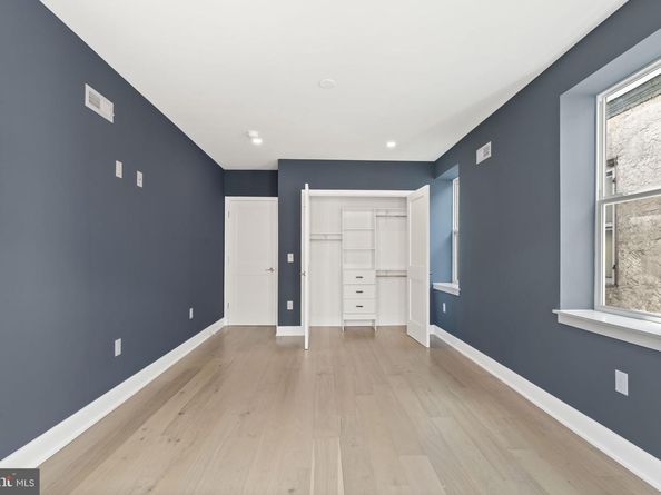 1002 S 25TH Street, Philadelphia PA 19146