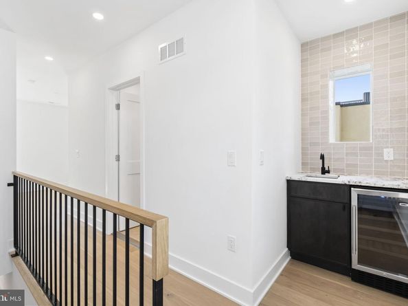 1002 S 25TH Street, Philadelphia PA 19146