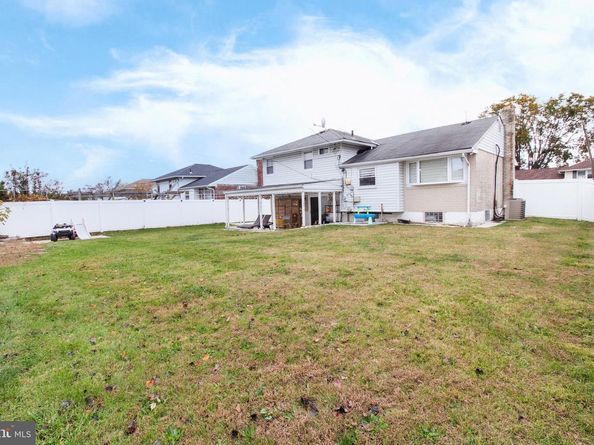 9953 Montour Street, Philadelphia PA 19115