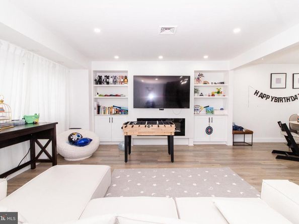 9953 Montour Street, Philadelphia PA 19115