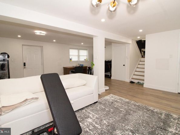 9953 Montour Street, Philadelphia PA 19115