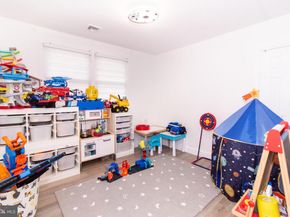 9953 Montour Street, Philadelphia PA 19115